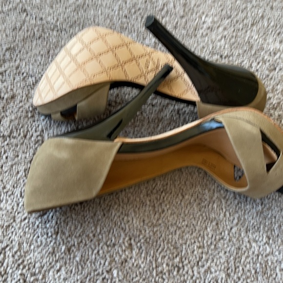 Brand New L.A.M.B Peep Toe Pumps - Picture 5 of 5